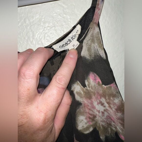 FLORAL SUMMER DRESA- size MEDIUM - Picture 3 of 4